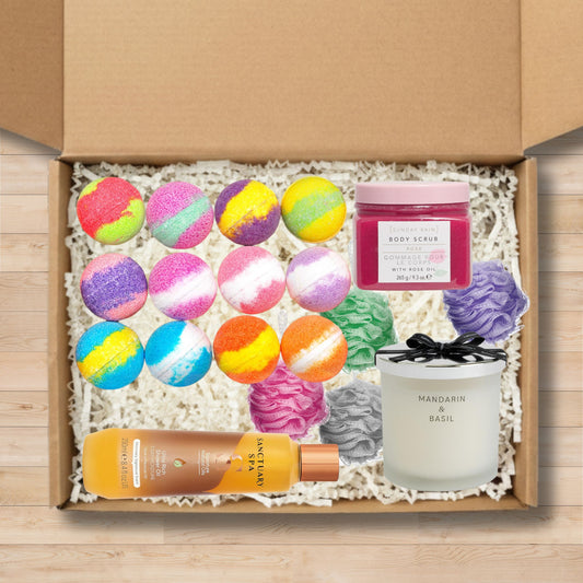 Luxury Bath & Spa Gift Box – Bath Bombs, Shower Oil, Body Scrub & Candle